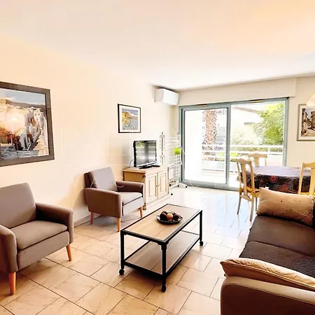 Résidence L'olympia, Avec 1 Chambre, Balcon, Clim - Palmazur *